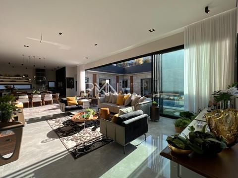 Casa à venda no Ville Sainte Hélena, com 4 suítes, com 400 m², Campinas SP
