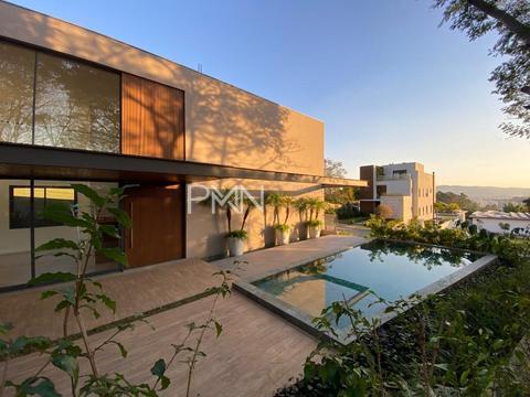 Sobrado à venda em Santana de Parnaíba, Tamboré, com 5 suítes, com 537 m², Tamboré 10